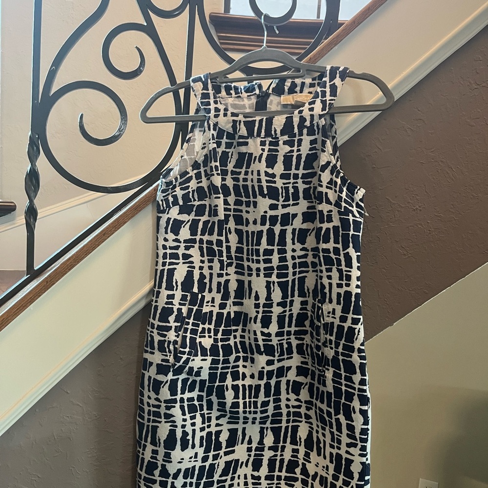 Michael Kors sleeveless sheath dress size 2